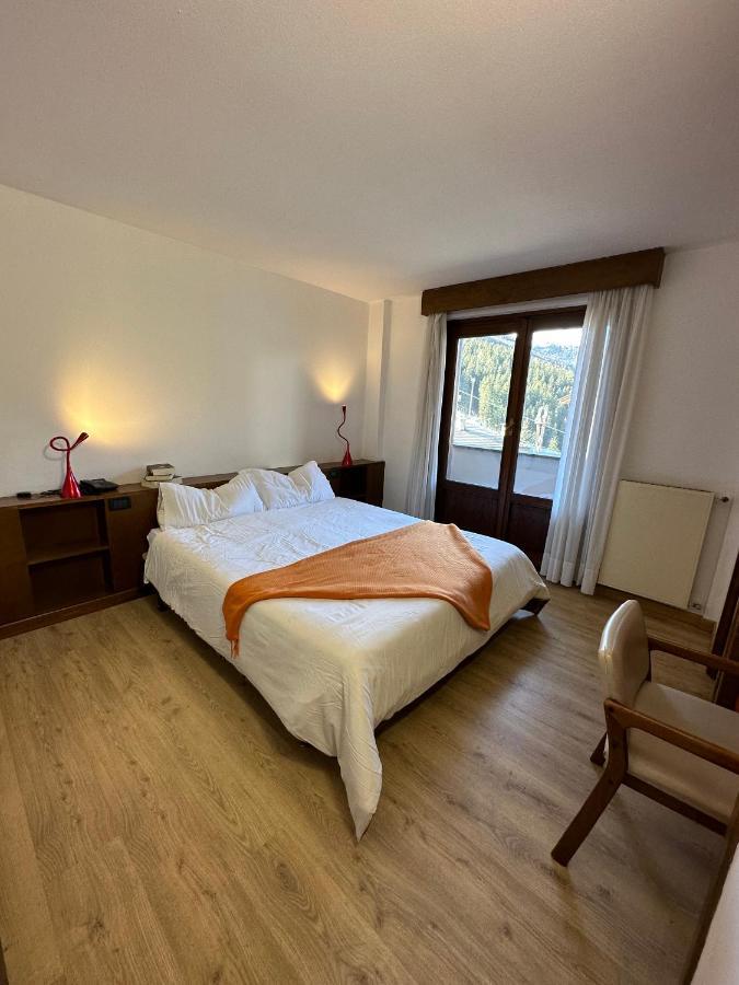 Hotel Alle Tre Baite 산타카테리나발루프바 외부 사진