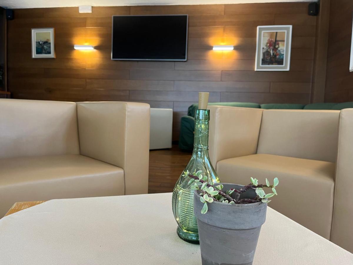 Hotel Alle Tre Baite 산타카테리나발루프바 외부 사진
